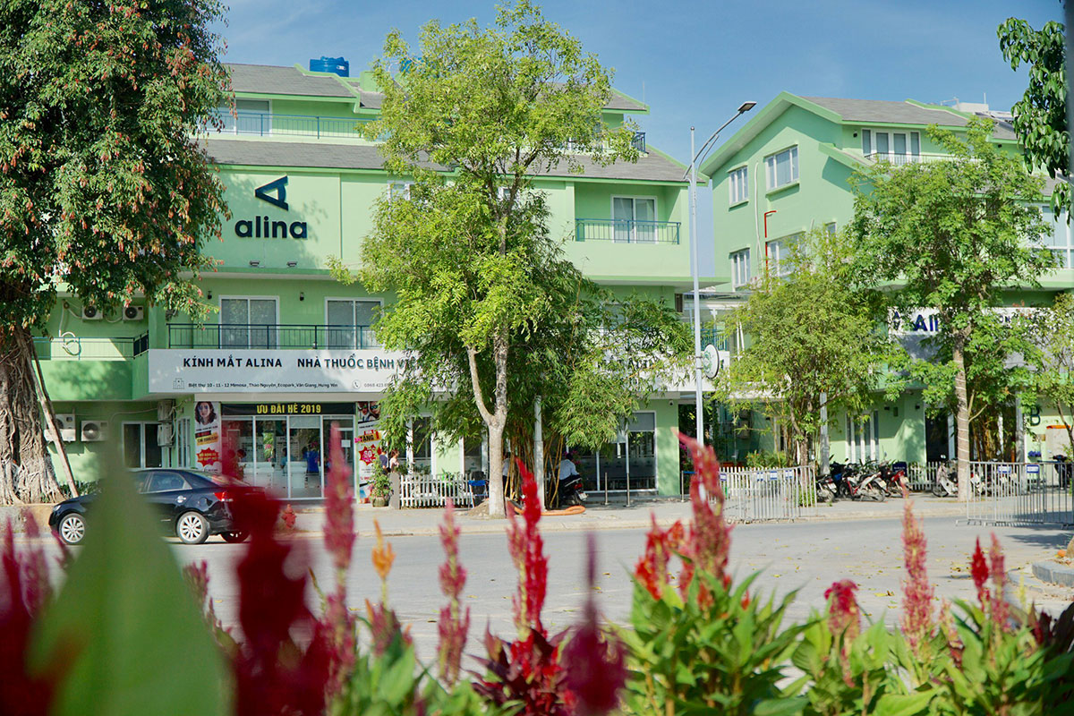 Bệnh viện Chuyên khoa Mắt Alina nằm trong chuỗi phim ngắn của BBC StoryWorks