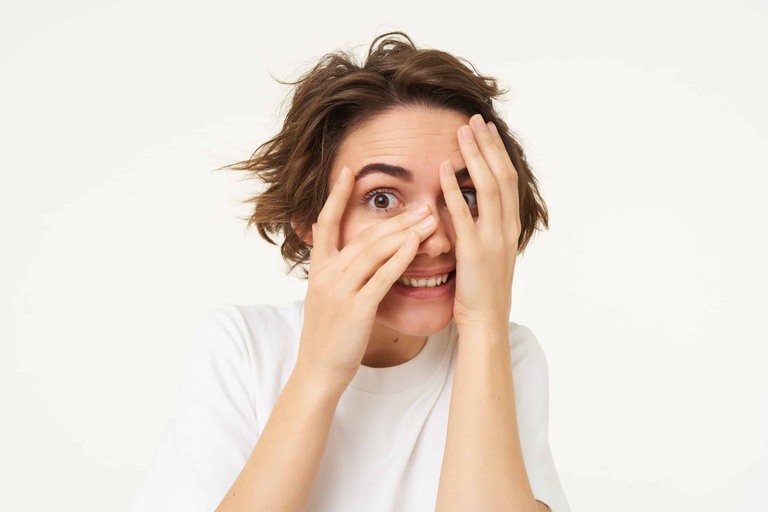 Tổng hợp các phương pháp chăm sóc mắt tại nhà hữu ích, giúp mắt sáng khỏe tinh anh