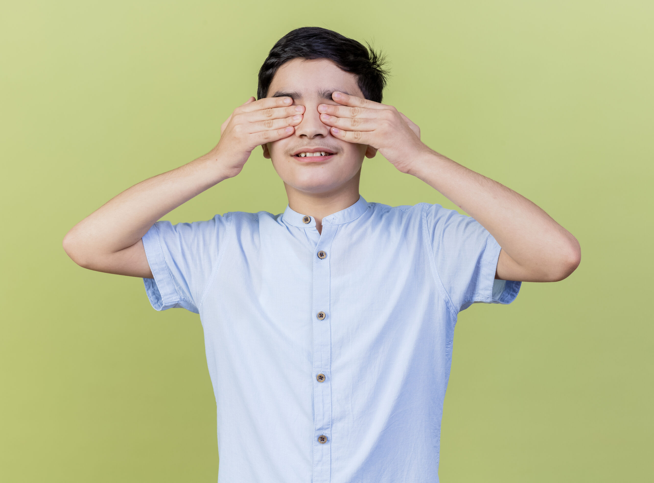 Nháy mắt liên tục ở trẻ em: Nguyên nhân, dấu hiệu và cách xử trí